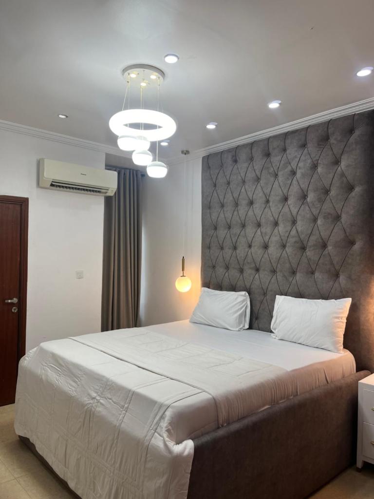 2 bedroom apartment with snooker board and balcony photo 4