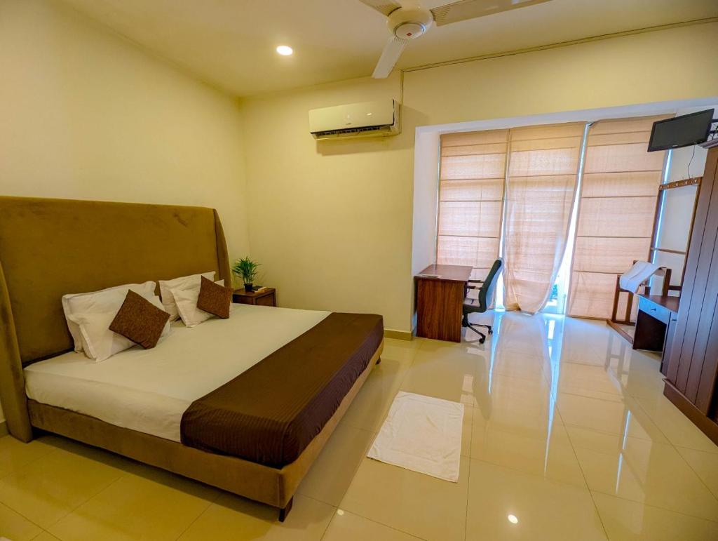 HIDEOUT BY CMB APARTMENTS photo 2