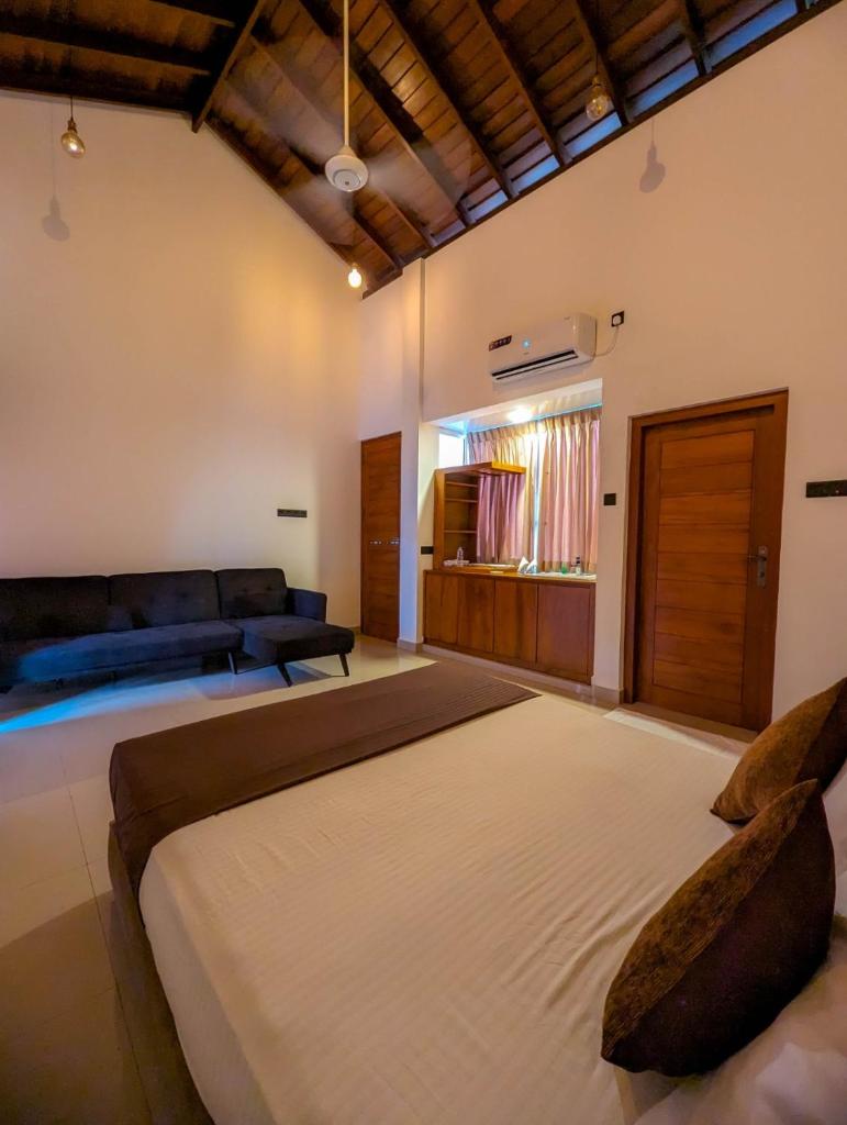 HIDEOUT BY CMB APARTMENTS photo 4
