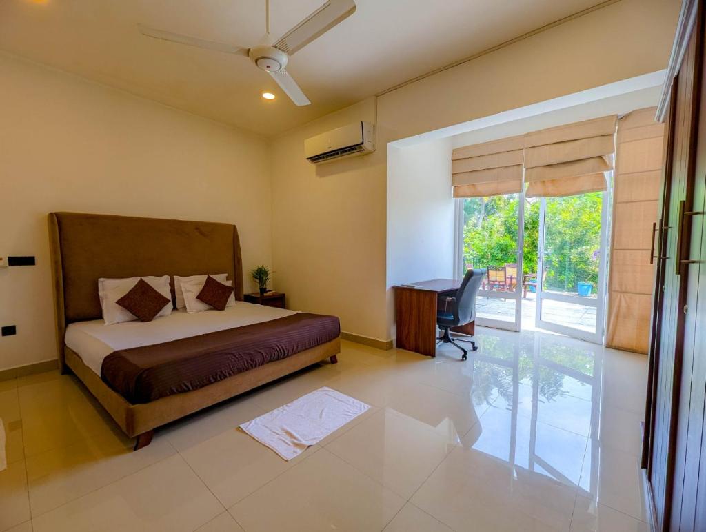 HIDEOUT BY CMB APARTMENTS photo 3