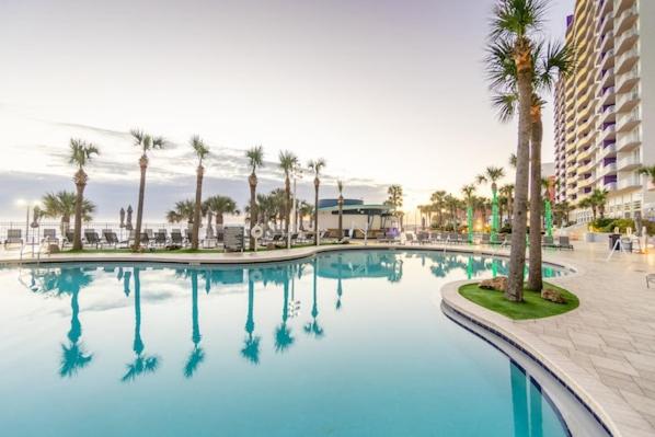 16th Floor 1 BR Resort Condo Direct Oceanfront Wyndham Ocean Walk Resort Daytona Beach 1606 photo 2
