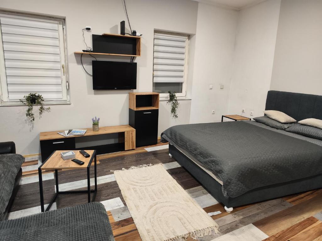 Maky Apartment photo 1