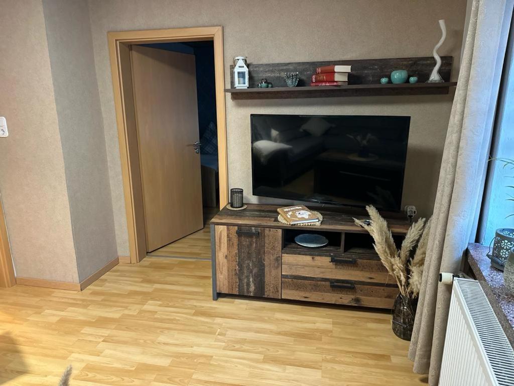 Christels Ferienwohnung 2 in Thale mit überdachter Terrasse, Küche mit TV & Geschirrspüler photo 1
