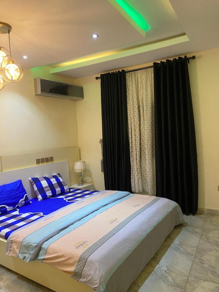 Zurik Apartments photo 4
