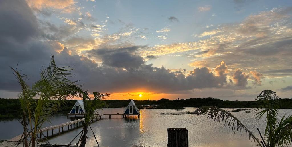 Villas Secreta Beachfront Resort photo 1