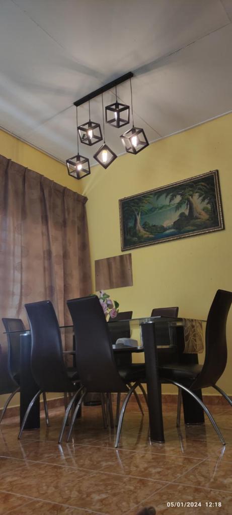 HOMESTAY ALORSETAR TOWNCENTRE by ASTARILA GUESTHOUSE-StadiumDarulaman - iSLAM SAHAJA - Private Pool, BBQ Zone & Kolam Pancing Puyu - 8-13pax photo 2