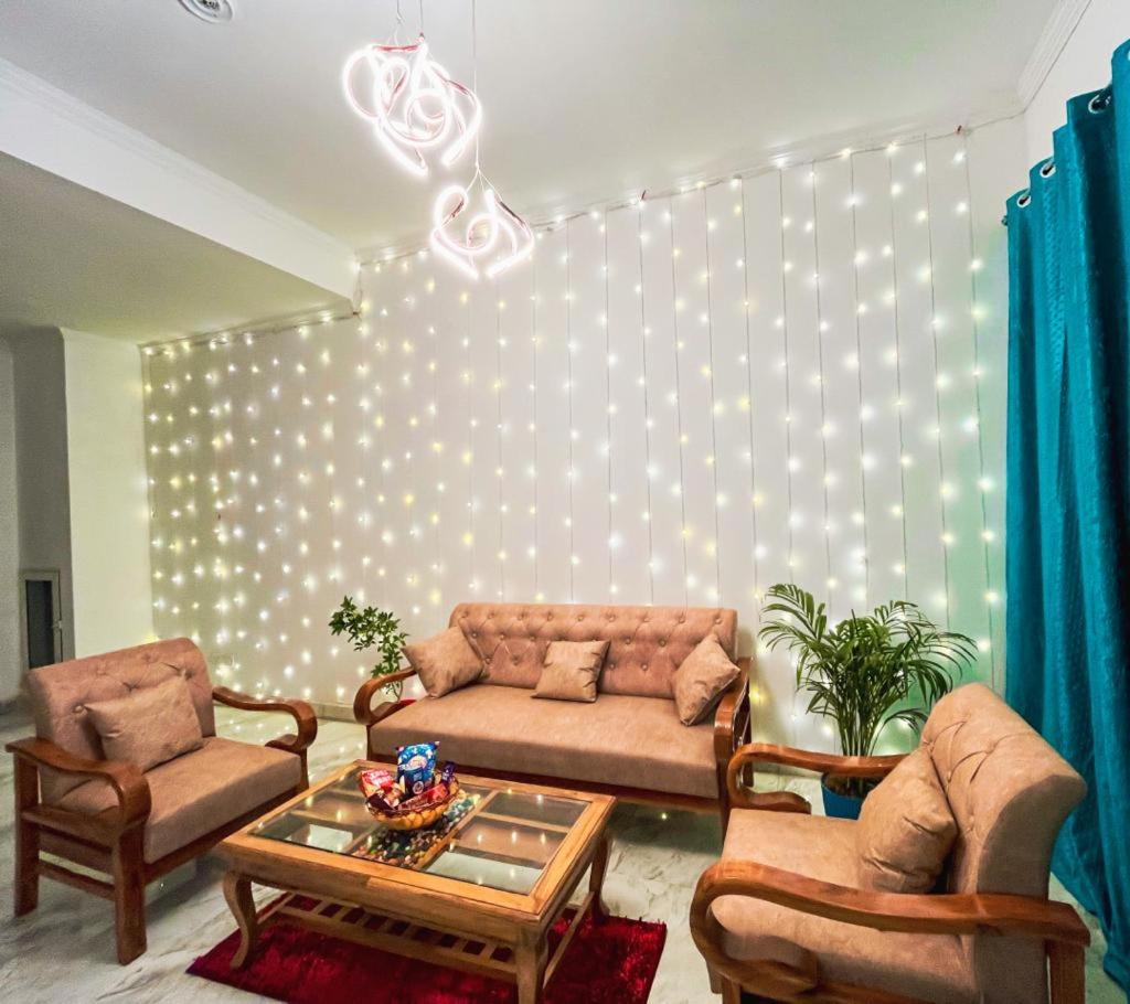 Love Lounge photo 3