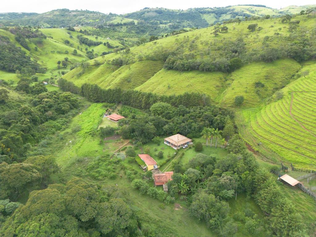 Casa Pomar no Sitio Harmonia Cunha SP