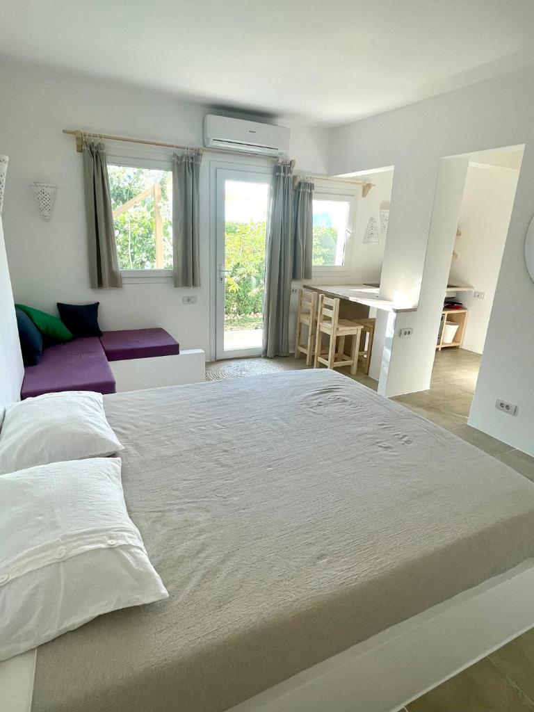 Lagoon Apartment