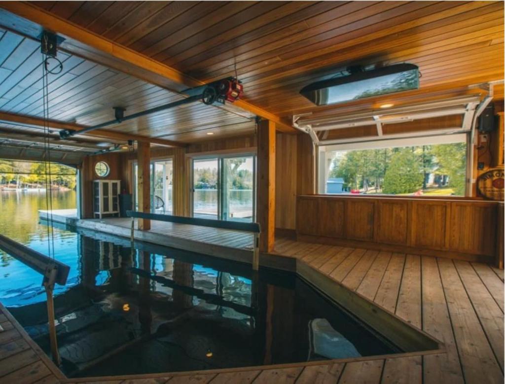Lake Joe Dreaming - your Muskoka home away from home photo 4