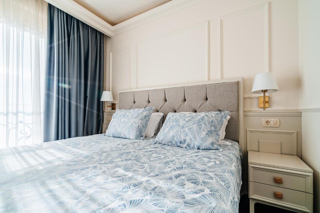 Golden Crown Apartments by In Property photo 3