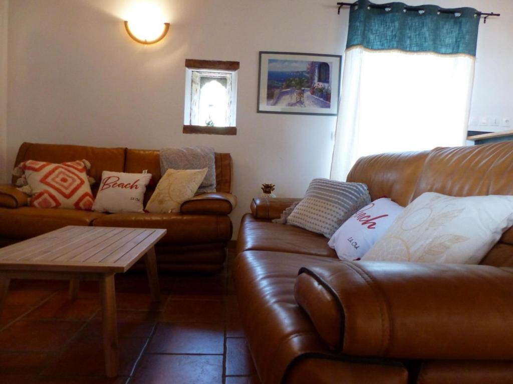 Gîte Lurcy-Lévis, 3 pièces, 6 personnes - FR-1-489-491 photo 4