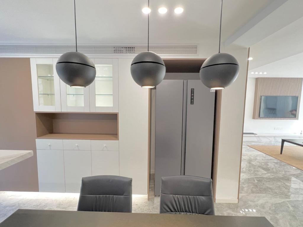 Shanghai Jing'an Modern Luxury Mansion 3 Bedrooms Near Metro & Attractions photo 4