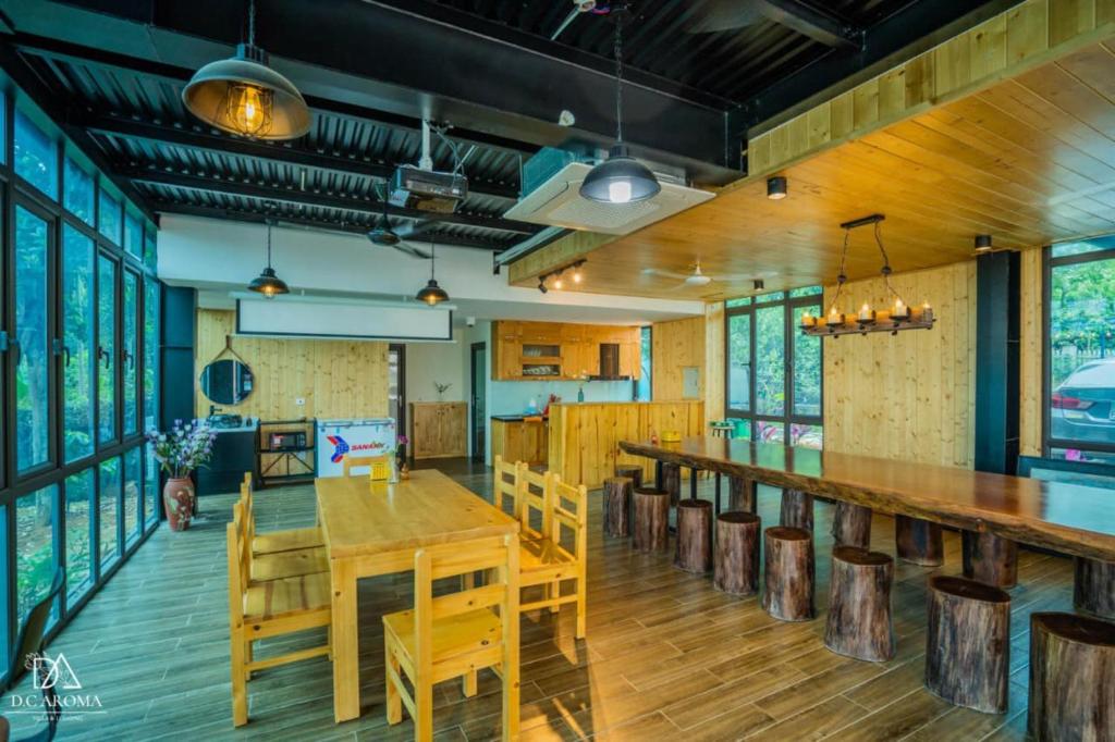 DC AROMA VILLA - Venue Travel