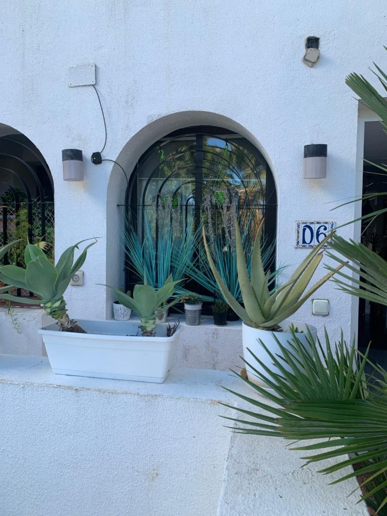 Sotogrande Duplex near Polo, 2 terraces, 2 pools, full south, 7' drive to beaches and Port, 4 people photo 4