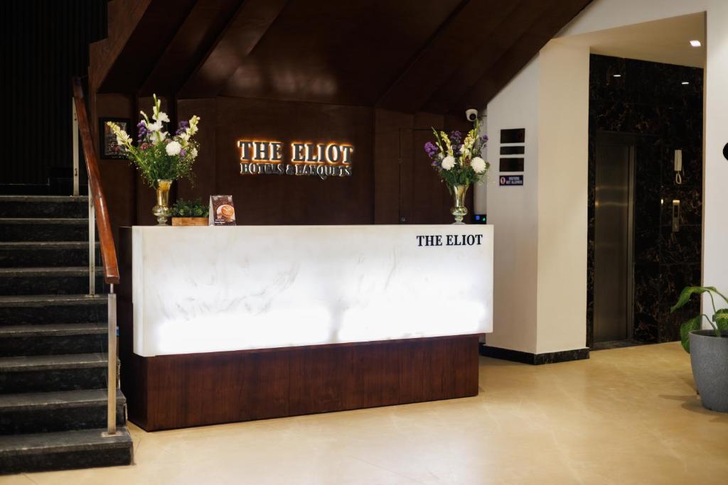 The Eliot Hotel & Banquet photo 1