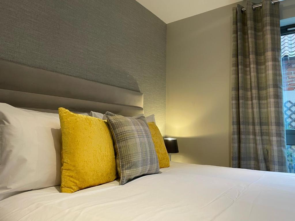 York Staycation with Free Parking photo 4