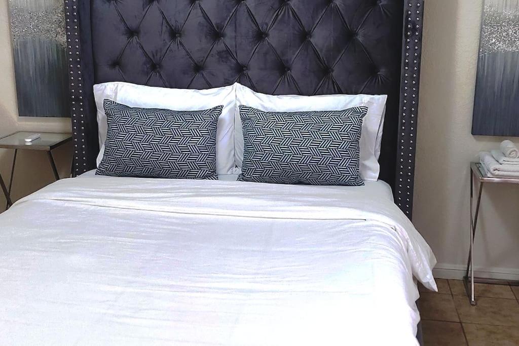 Luxury living in 2 beds 2 baths near Fort Cavazos photo 3