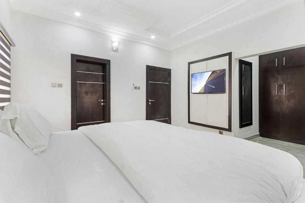 RRG Luxury Home photo 3