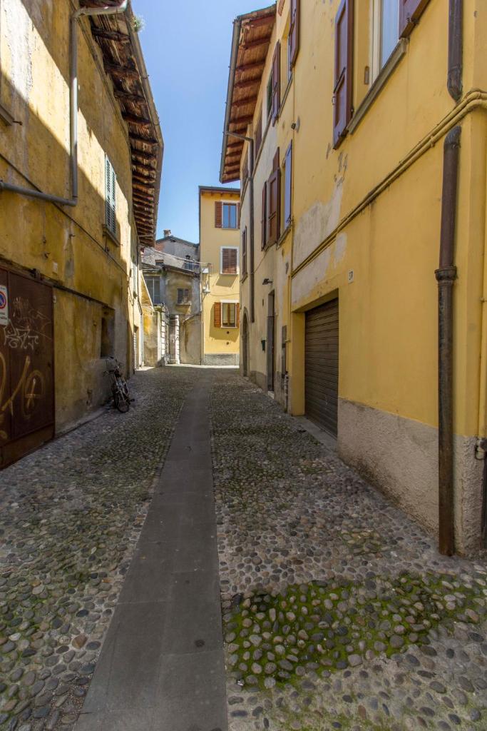 Iseo Portelle Holiday with private parking photo 3