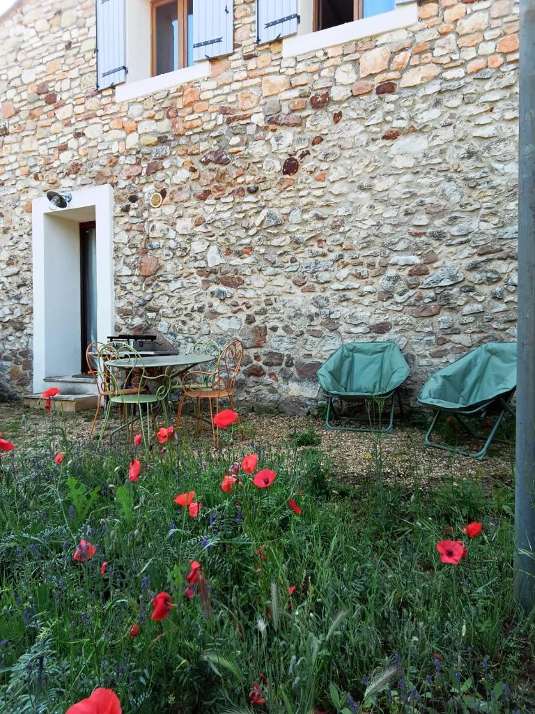 Appartement en campagne au coeur du luberon photo 2