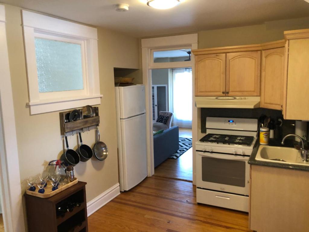 NEW! Apartment in Historic Mansion. Location! Views! photo 3
