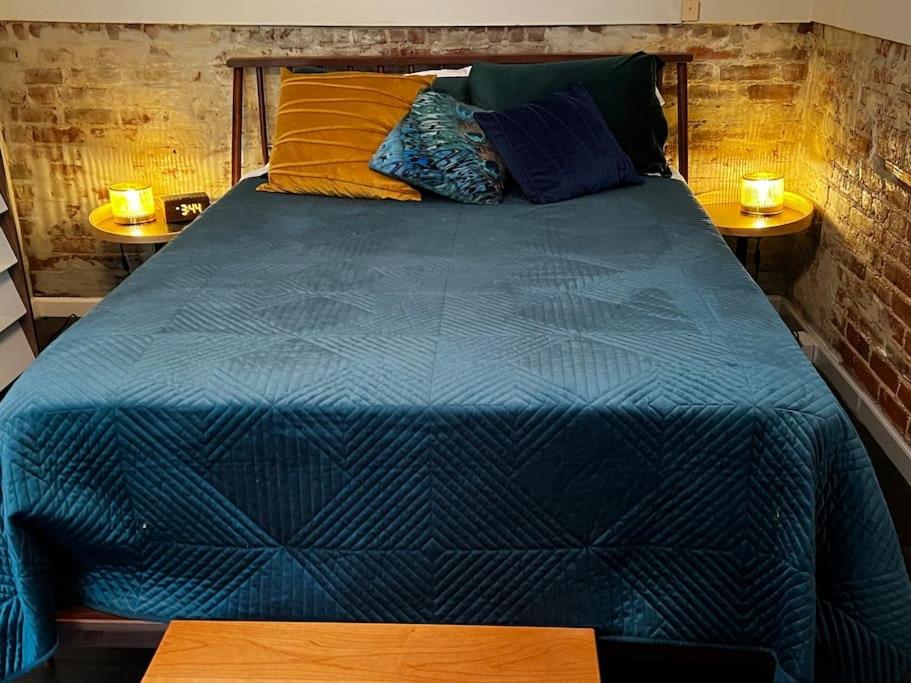 NEW! Private Cap Hill Carriage House photo 2