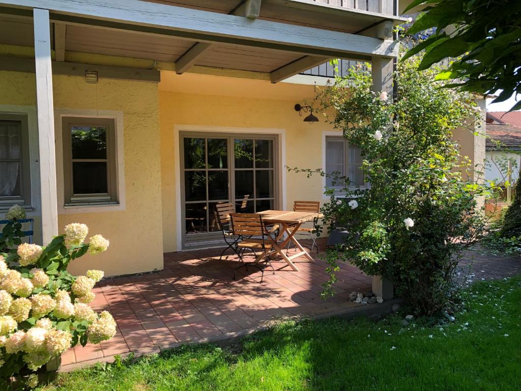 Chiemsee Beachhouse Apartment photo 4