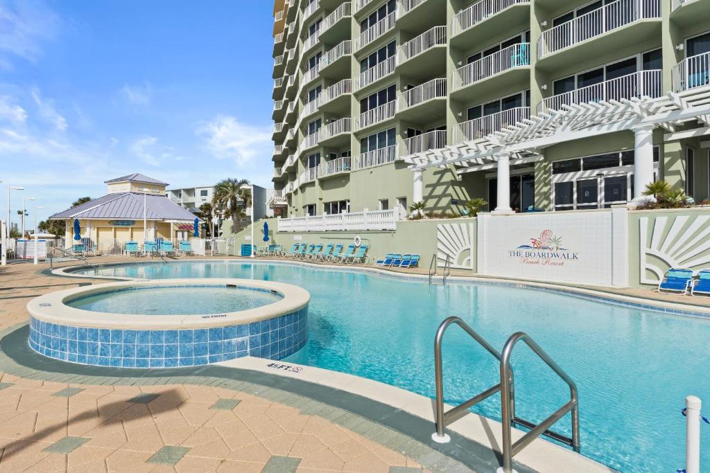 Boardwalk Beach Resort by Panhandle Getaways photo 4