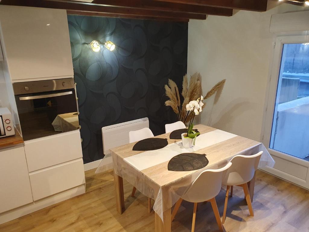 Appartement cosy et relooké photo 2