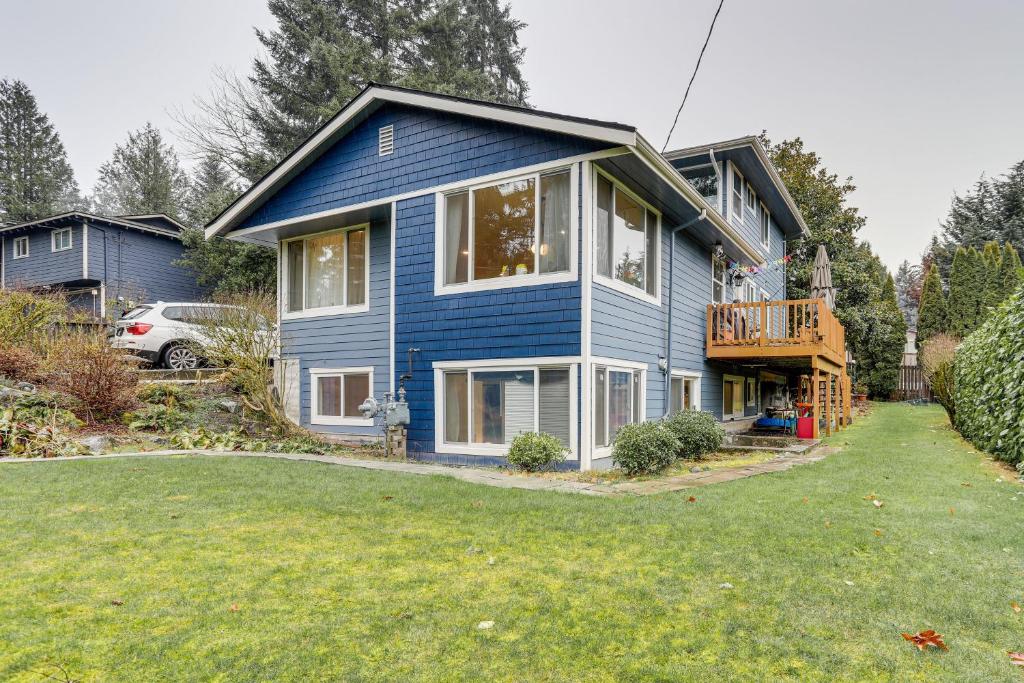 Redmond Retreat Steps to Lake and Idylwood Park! photo 2