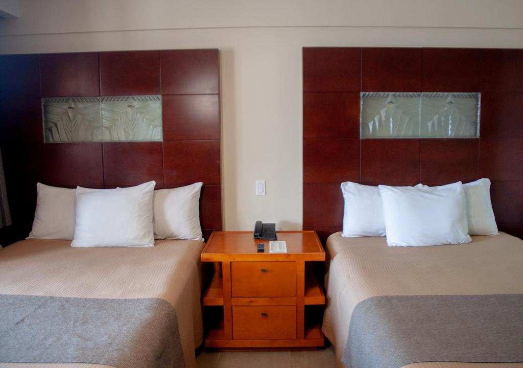 Del Mar Inn Rosarito photo 1