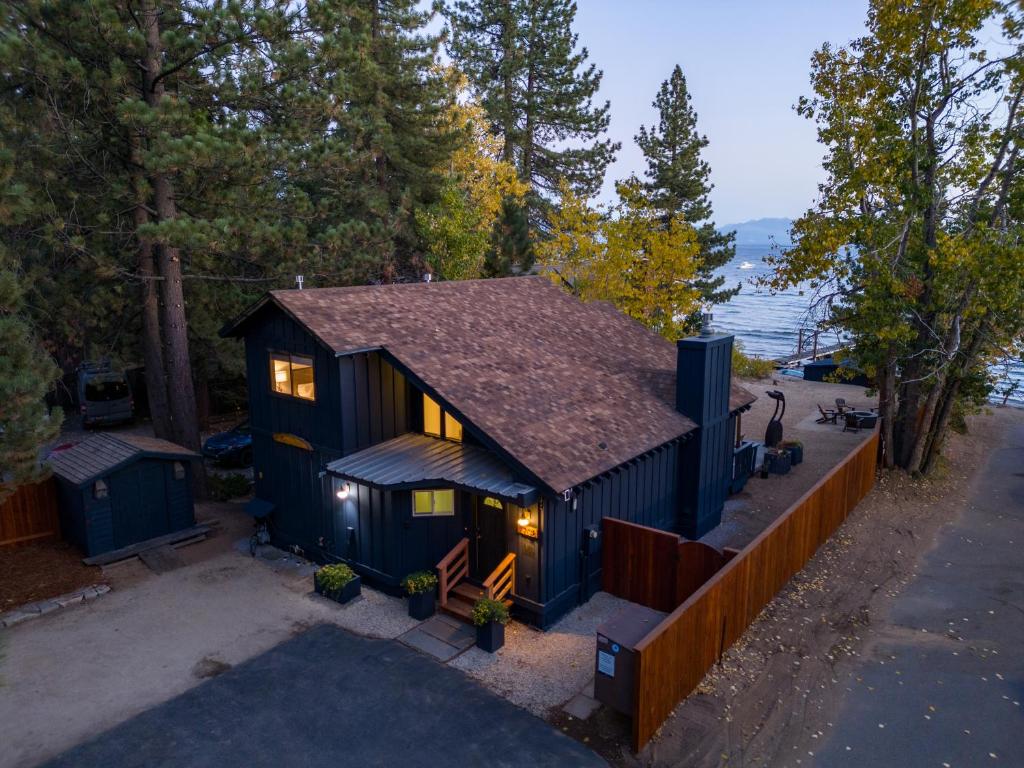 Waves End Lakefront - 3BR Tahoe Vista w Private Sandy Beach, Walk to Town! photo 1