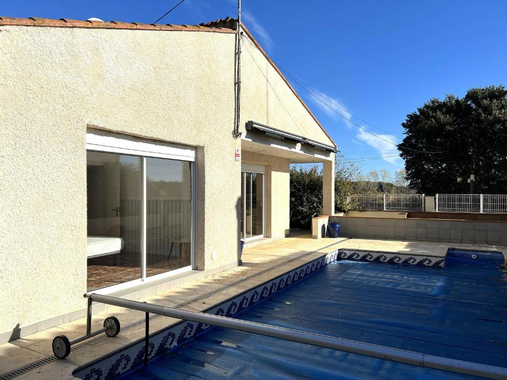 Casa Sant Miquel de Fluvià, 4 dormitorios, 10 personas - ES-89-91 photo 1