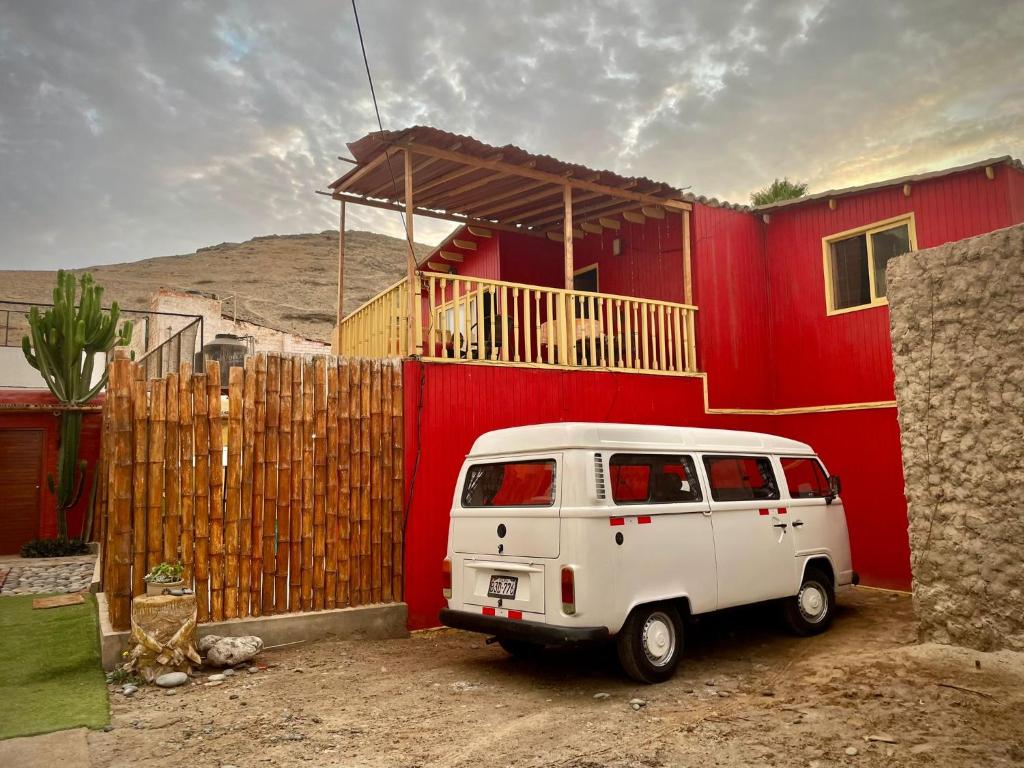 La Casa Roja Cerro Azul photo 1