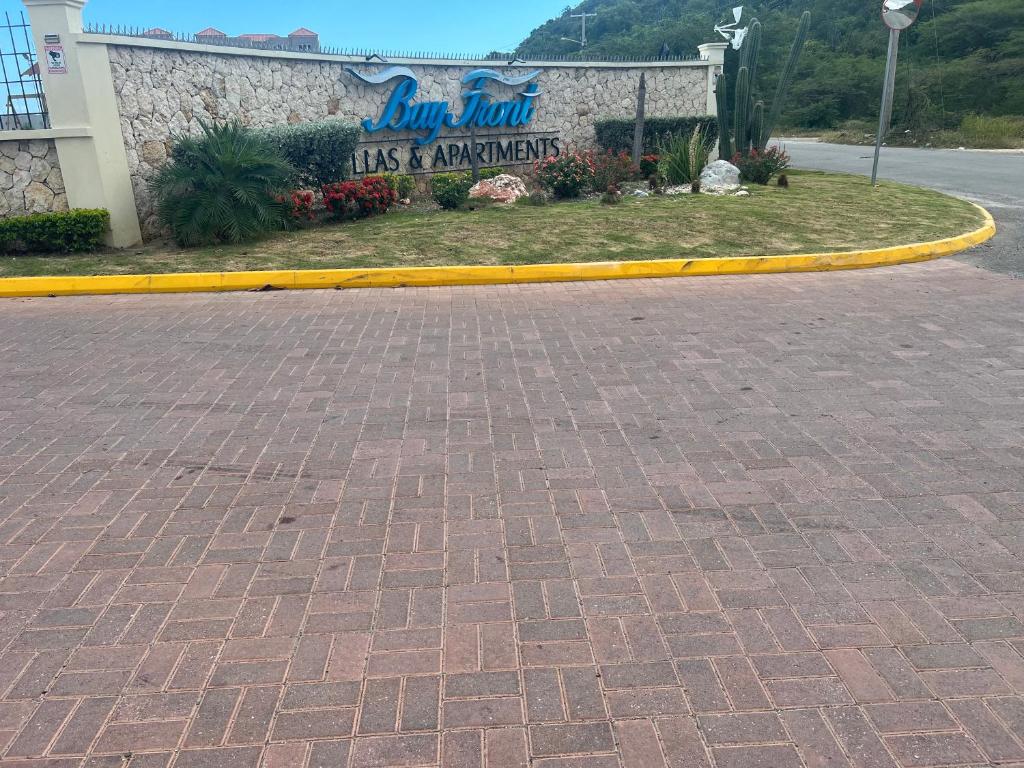 Beach access apartment