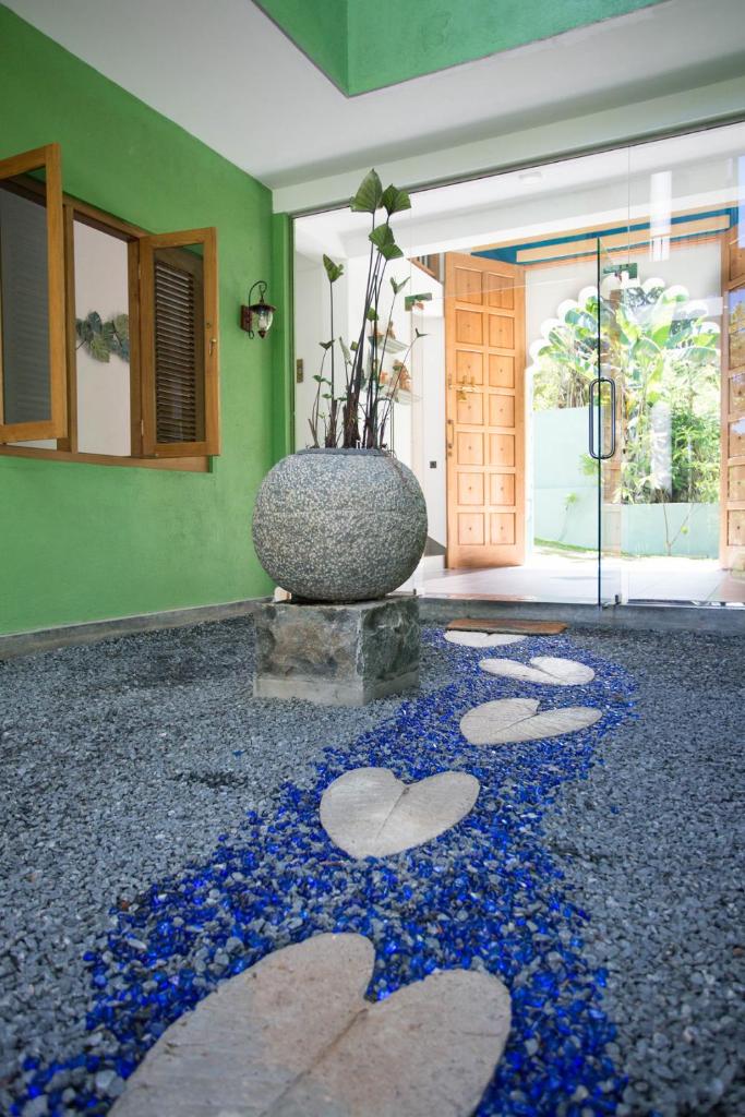 Barefoot Bungalow Hikka photo 4