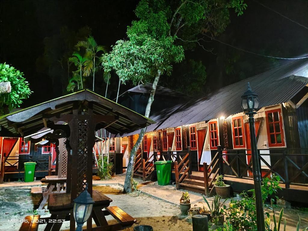 KEMBARA RESORT