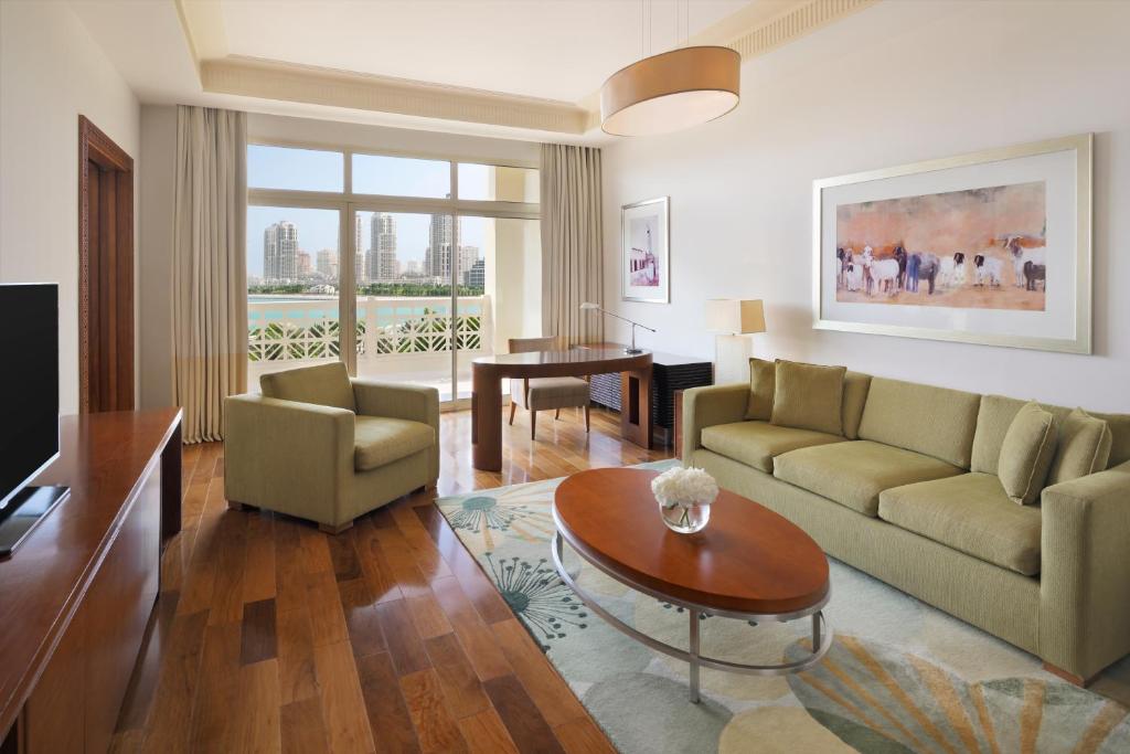 Grand Hyatt Doha Hotel and Villas Room Type - Grand Suite King