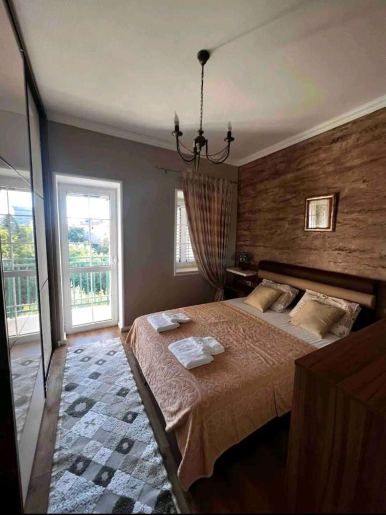 Holiday Home Vuksanović with private parking photo 2
