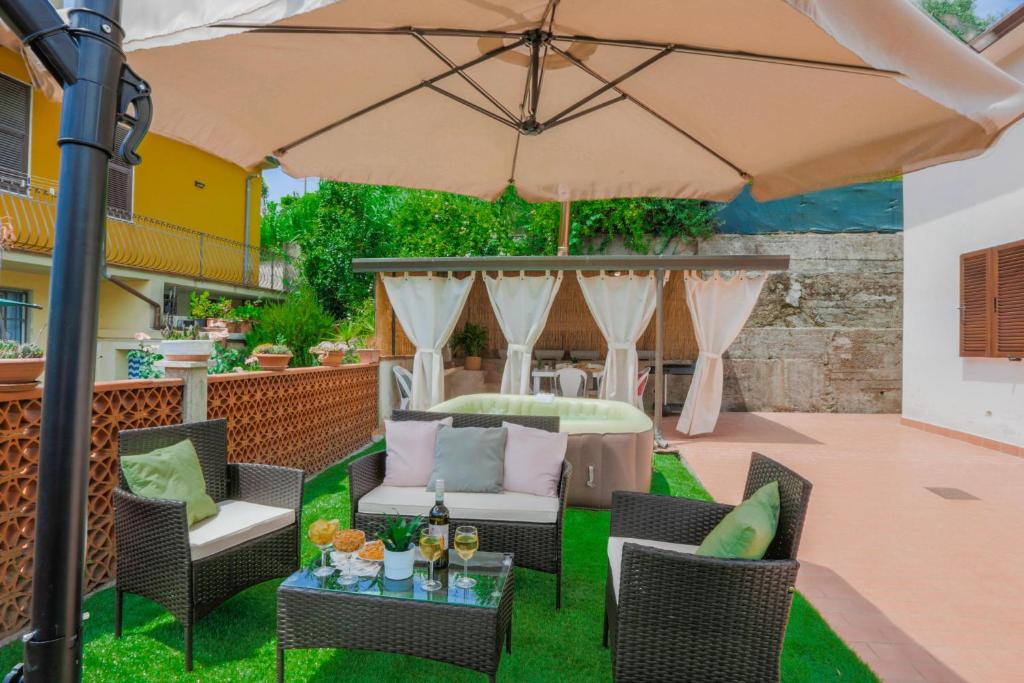 Maison Tuscany Jacuzzi, Netlflix and Free Parking near Forte dei Marmi photo 1