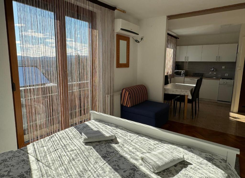 Guest House Aurora photo 4