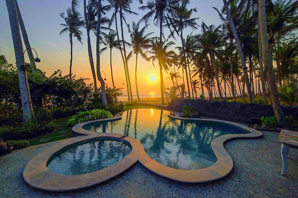 Beachfront Villa Laut photo 1