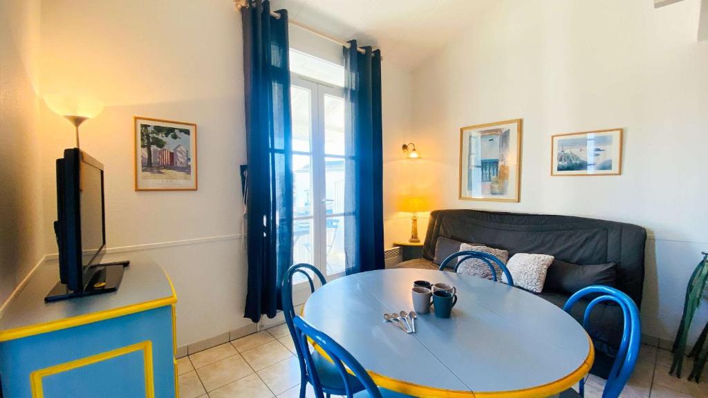 Appartement dans résidence avec piscine proche plage et commerces