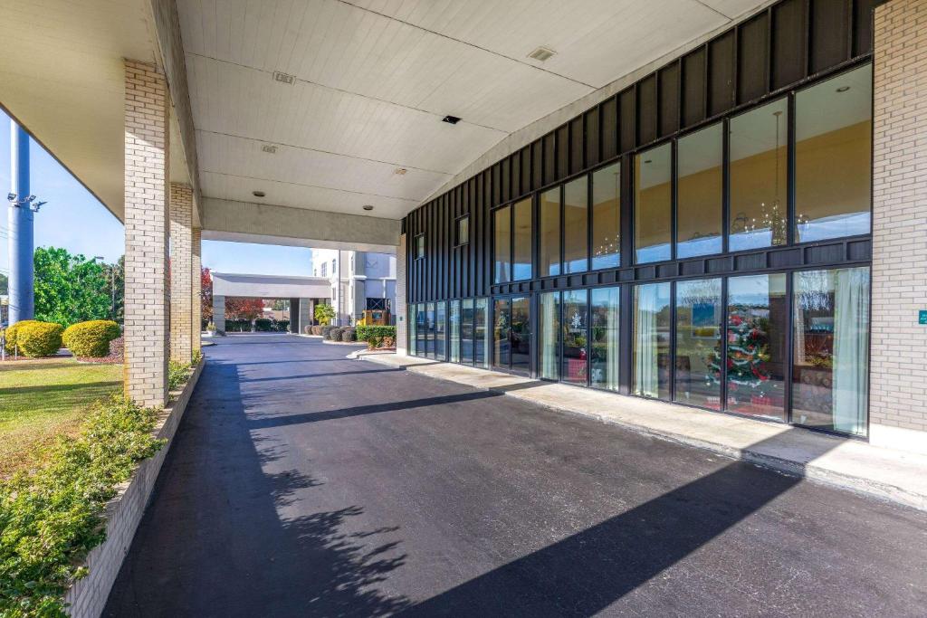 Days Inn by Wyndham Florence/I-95 North photo 3