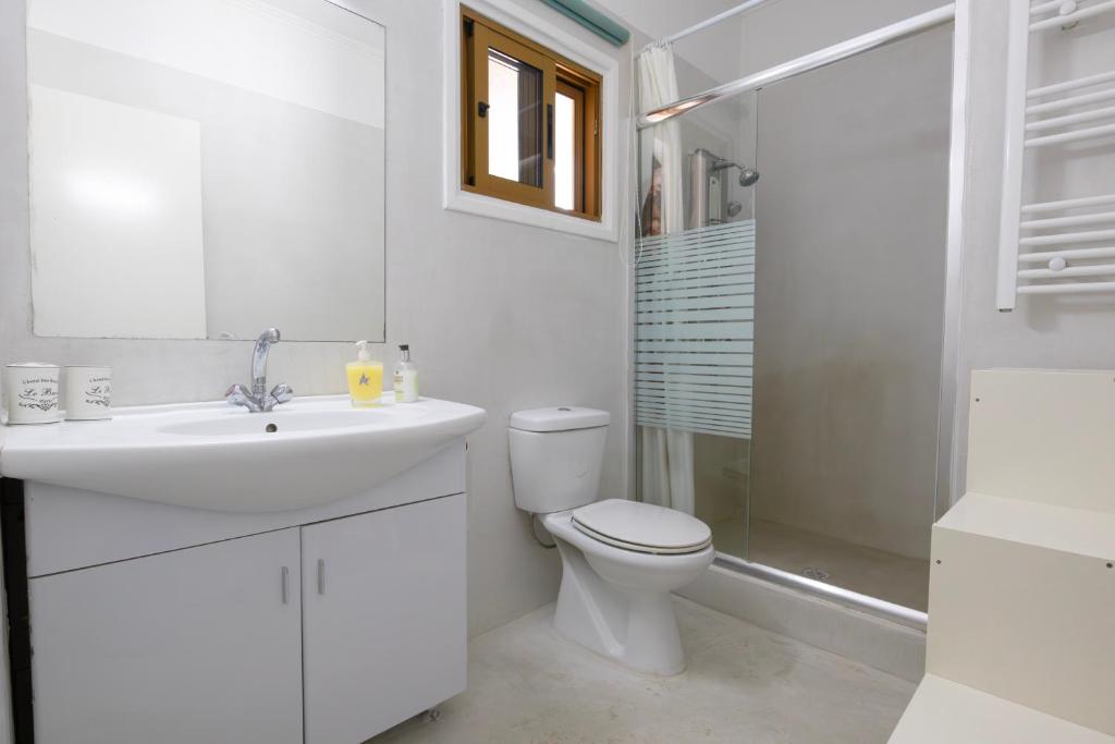 Captivating 2-Bed House photo 1
