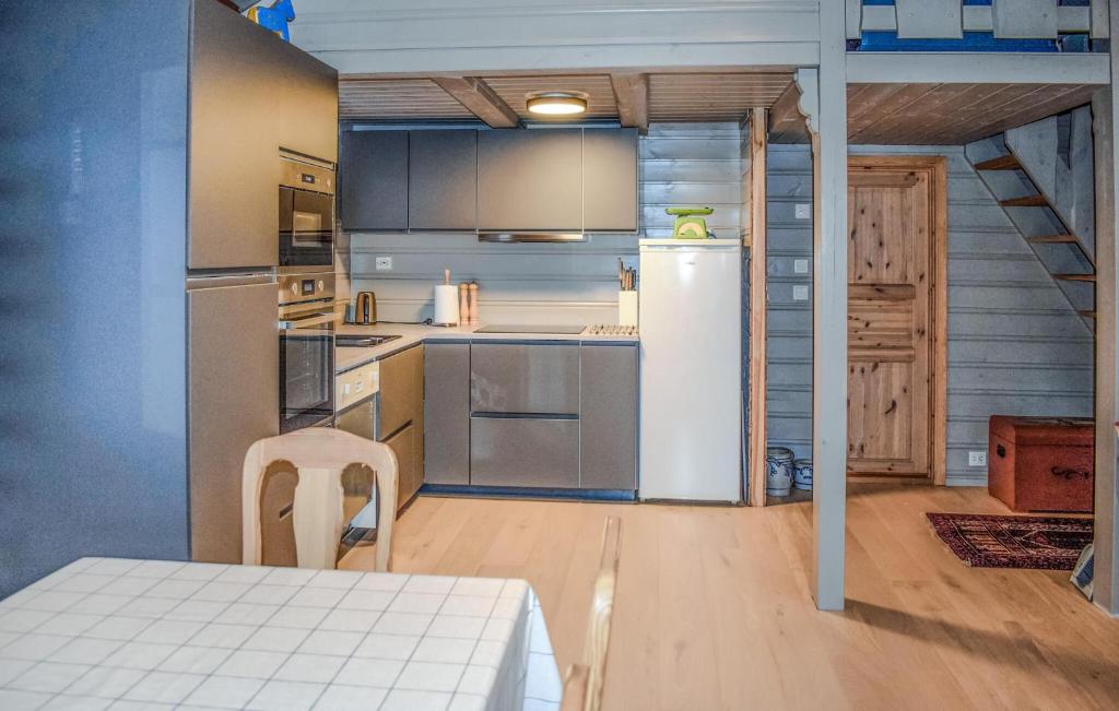 Lovely Home In Geilo With Wifi photo 3