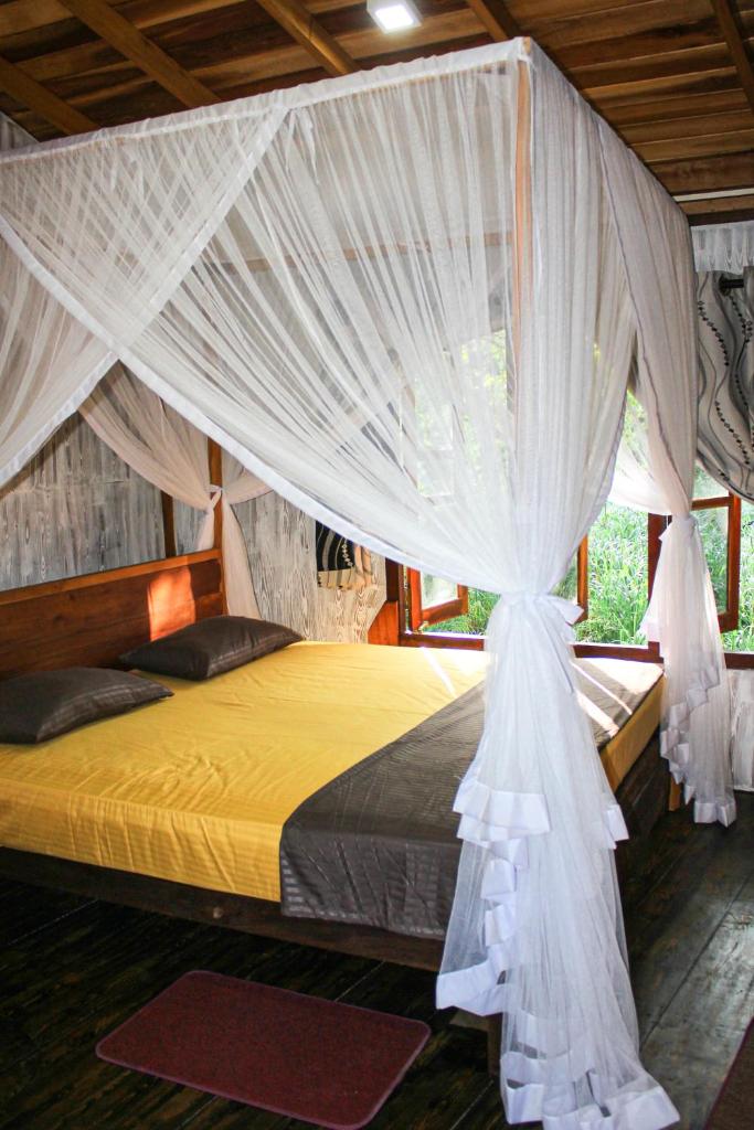 Seasons Four Eco Friendly Treehouse photo 3