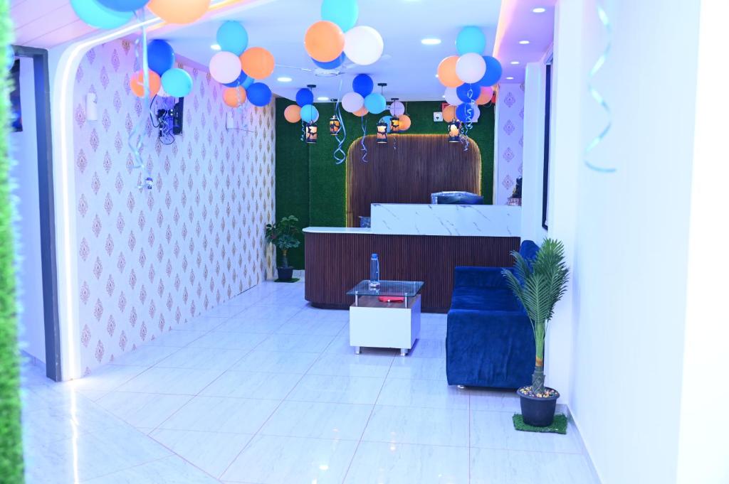 HOTEL HONEY AC ROOMS photo 4