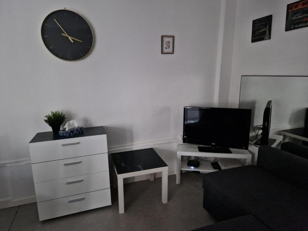 T3 Hypercentre Troyes idéalement situé photo 3